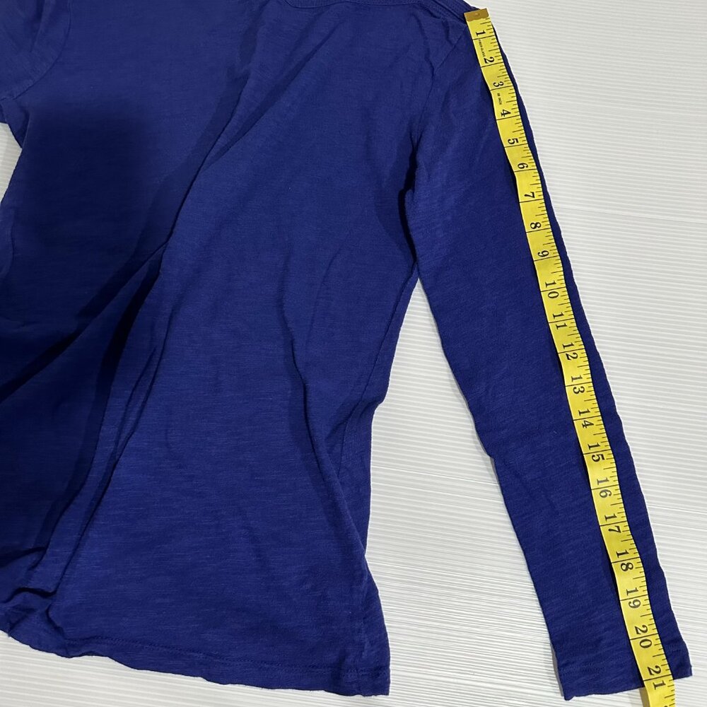 🌼$10 Women Juniors GAP Royal Blue Long Sleeve Cotton Tee Size S - Picture 6 of 6